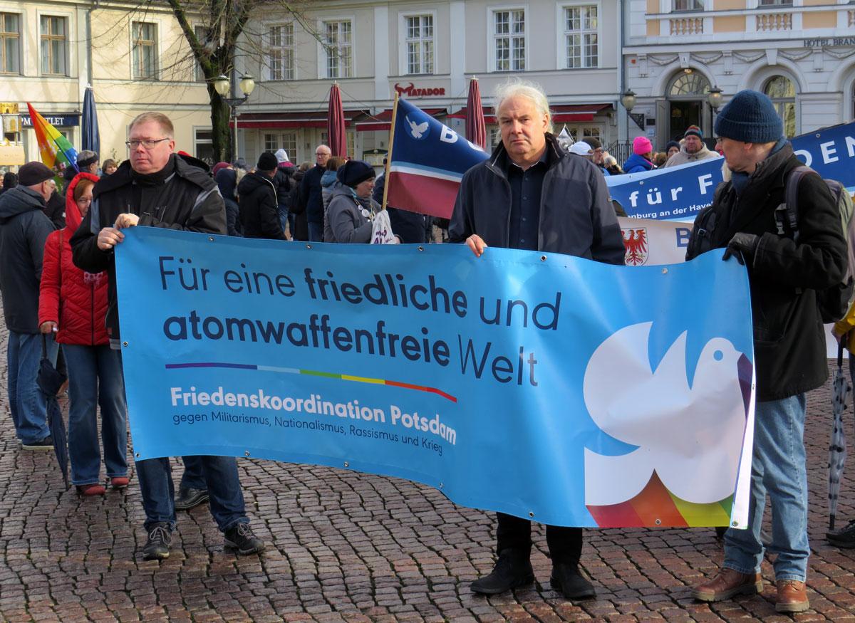 IMG 5242 - „Friedensfähig statt kriegstüchtig“ - Ostermarsch 2024, Potsdam - Blog