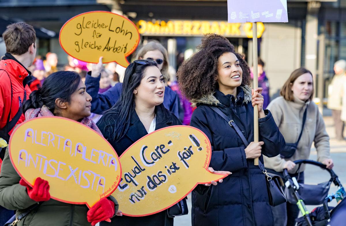 170602 Frauenrechte - Unter Druck - Frauenrechte, UNFPA - Internationales