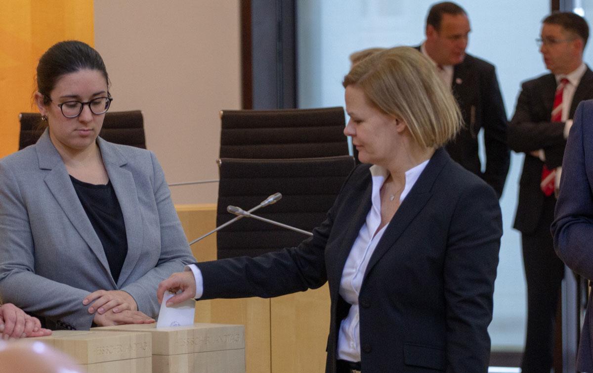 2019 01 18 Konstituierende Sitzung Hessischer Landtag SPD Faeser 3950 - Vom Albtraum der Faeser-Demokratie - Nancy Faeser, Reaktionärer Staatsumbau, Repression - Blog