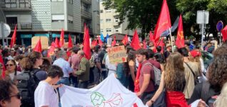 Porto feiert 50 Jahre Nelkenrevolution