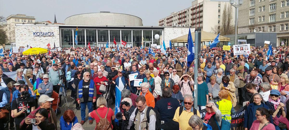 signal 2024 03 30 184127 002 - „Lumpenpazifisten“ brauchen Mut - Bremer Friedensforum, Düsseldorfer Friedensforum, Friedenskoordination Berlin, Gewerkschaften gegen Aufrüstung, Netzwerk Friedenskooperative, Ostermarsch 2024, SDAJ - Blog