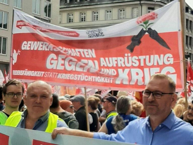 191302 Muenchen - Wahlkampfveranstaltung und Friedensfest - 1. Mai 2024 - 1. Mai 2024