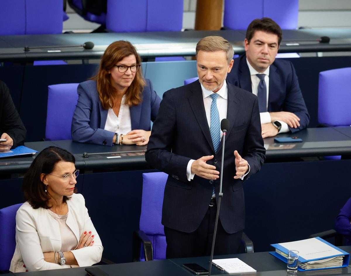 210501 Haushalt - Kahlschlag kommt - Boris Pistorius, Christian Lindner, Haushalt 2025, Militarisierung, Renten und Altersversorgung, Schuldenbremse, Wirtschaftsweisen - Politik