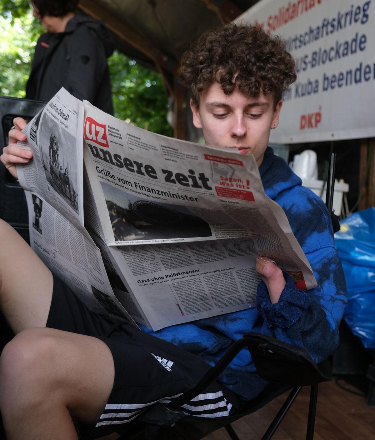 221503 Lesender3 - Sagen, was ist: Die Hälfte ist geschafft! - UZ vom 31. Mai 2024 - UZ vom 31. Mai 2024