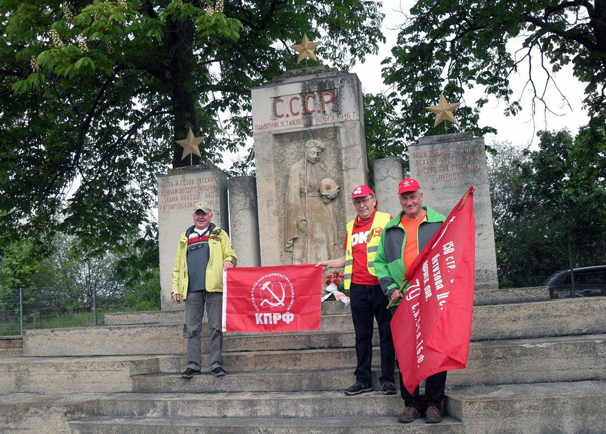 SDC10901 - Kämpferisches Gedenken - 8. Mai 2024, 9. Mai 2024, Berlin, DKP, DKP Berlin, Repression, Tag der Befreiung vom Faschismus, Tag des Sieges im Großen Vaterländischen Krieg - Blog