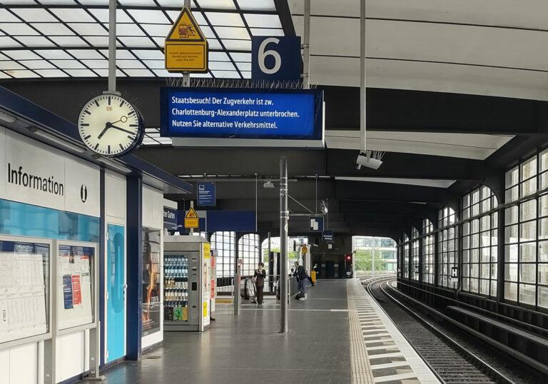 2505 20240611 Road closure as Zelenskyy visits Berlin 02 - Stadt in Geiselhaft - Olaf Scholz - Olaf Scholz