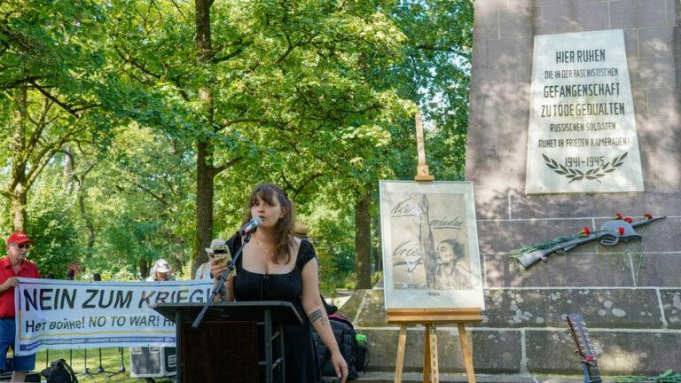 16 20240907 7154 - Gedenken heißt Kämpfen! - Blumen für Stukenbrock - Blumen für Stukenbrock