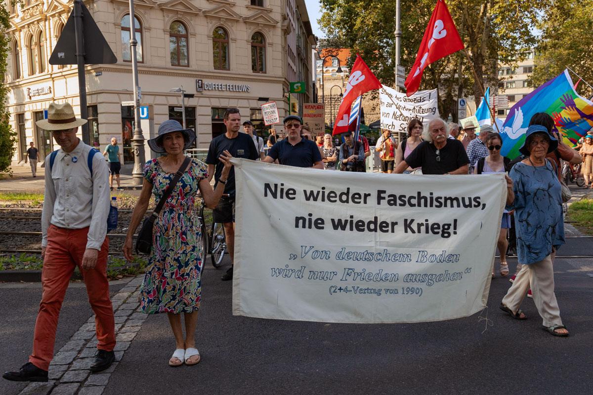 53964276434 9bb4b7a097 o - Abrüstung jetzt! - Antikriegstag, DKP Essen, Friedensbewegung, Raketenstationierung - Blog