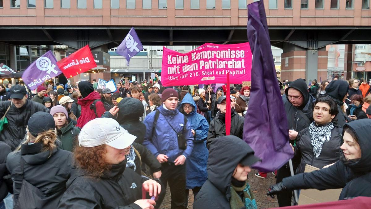 20241207 153642 - Gesetzentwurf bleibt weit hinter internationalen Standards zurück - Abtreibung legalisieren - jetzt!, Berlin, Karlsruhe, Schwangerschaftsabbruch - Blog