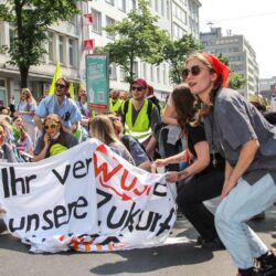 Überstunden verweigern – am besten kollektiv