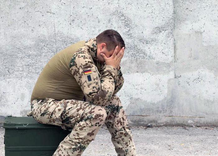 210401 Kriegstrauma - Weggeworfen nach Gebrauch - Bundeswehr, Entschädigung, Posttraumatische Belastungsstörung, Wehrdienst - Politik