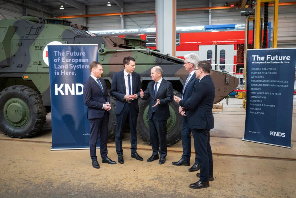 Kriegsertüchtigung und Militarisierung in Baden-Württemberg - Aufrüstung, Baden-Württemberg, Kriegsvorbereitungen, Militarisierung, Stuttgart, Winfried Kretschmann - Hintergrund 211213 03 Goerlitz - Kriegsertüchtigung und Militarisierung in Baden-Württemberg - Aufrüstung, Baden-Württemberg, Kriegsvorbereitungen, Militarisierung, Stuttgart, Winfried Kretschmann - Hintergrund