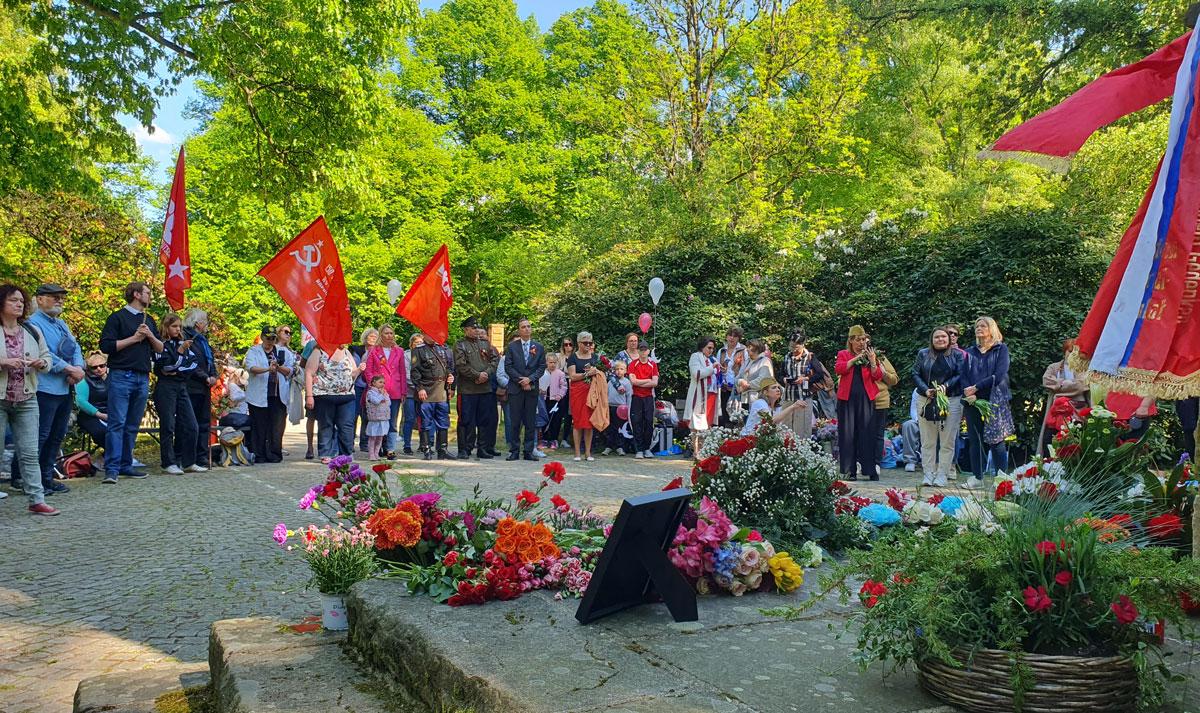 Dortmund Internationaler friedhof 2 - Gemeinsam gefeiert! - 80 Jahre Befreiung vom Faschismus, Ulrich Schneider - Blog