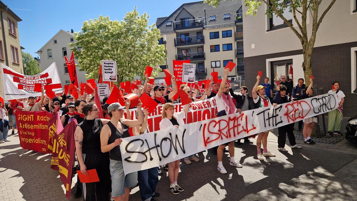 Giessen Martina Lennartz - Runter mit der Rüstung! - 1. Mai 2025, Abrüstung und Frieden, DKP, Friedensdemonstration, GEW, IG Bau, IG Metall, Nie wieder Faschismus – Nie wieder Krieg!, SDAJ, ver.di - Blog