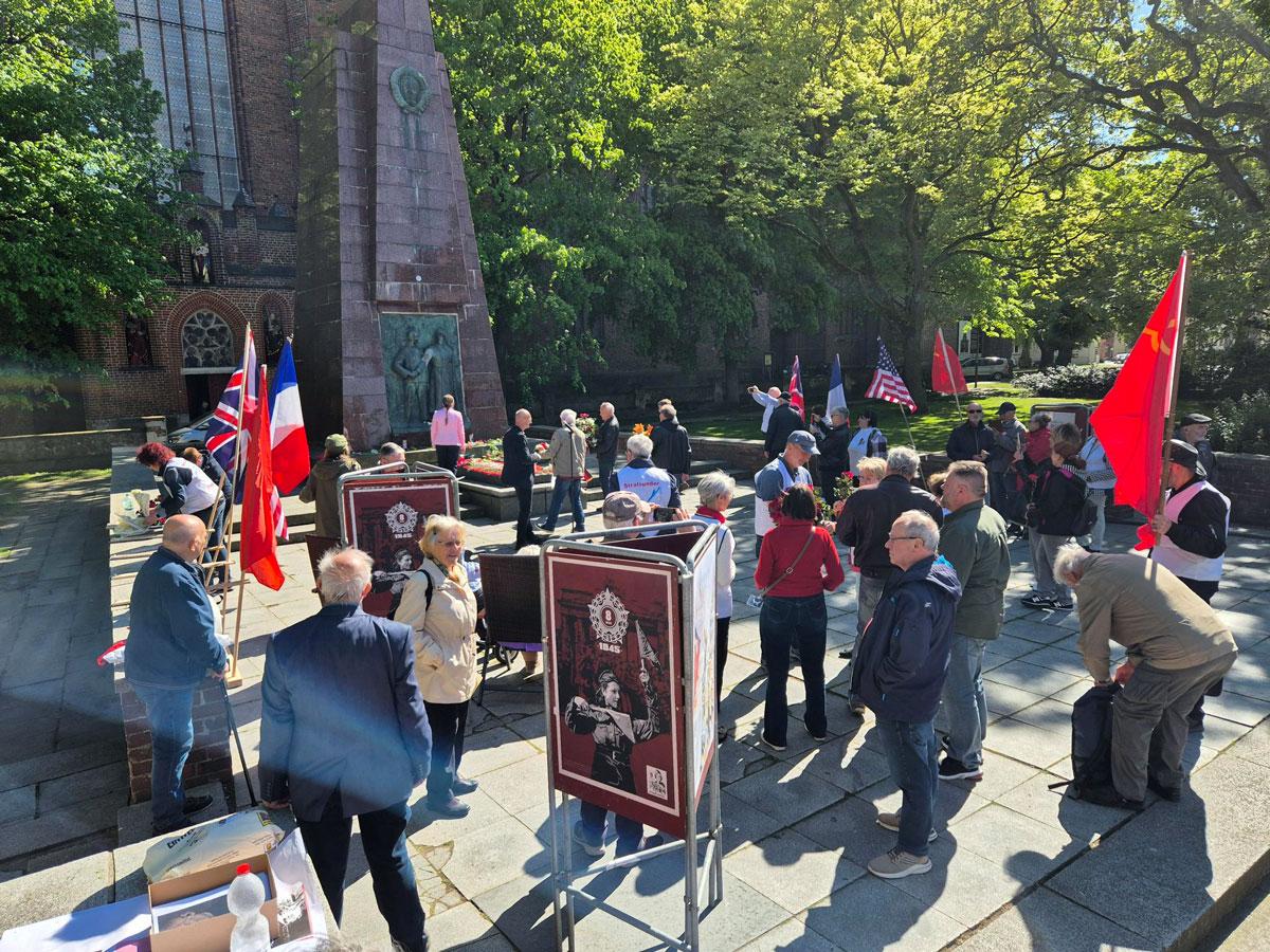 Stralsund - Gemeinsam gefeiert! - 80 Jahre Befreiung vom Faschismus, Ulrich Schneider - Blog