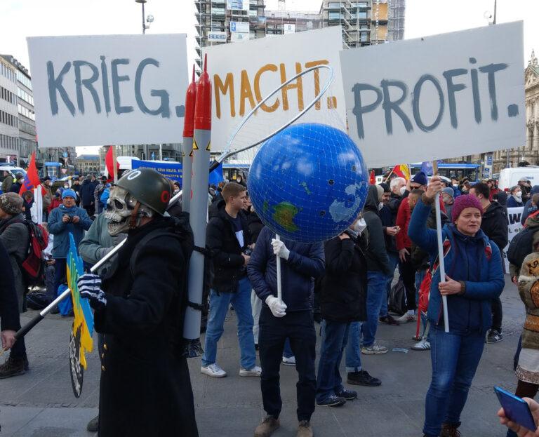 240202 Millionen - Krise, Krieg und Profit - Wirtschaft & Soziales - Wirtschaft & Soziales