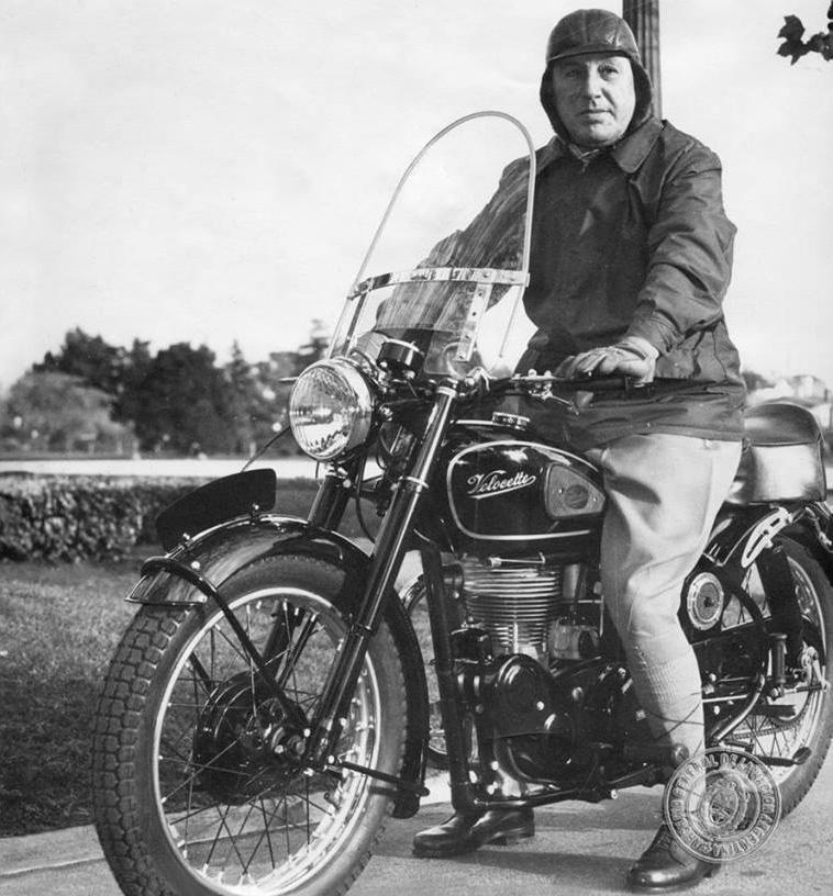 241201 Peron moto 1954 - Die weite Klammer des Peronismus - Argentinien, Juan Domingo Perón, Militärputsch - Hintergrund