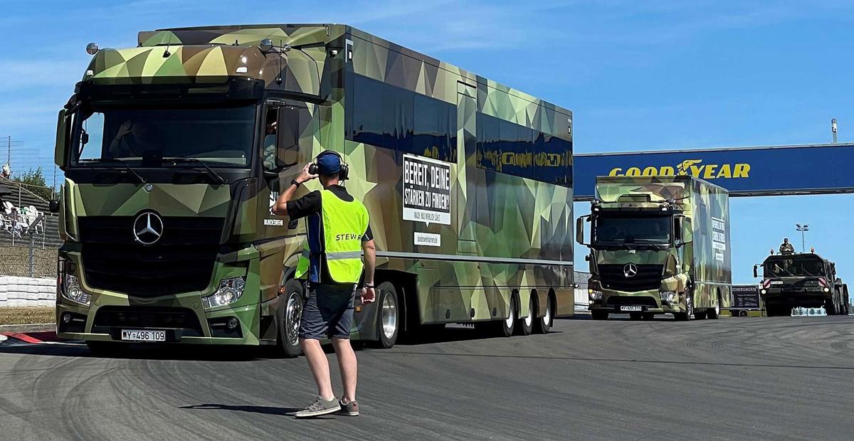 260201 Daimler - Daimler Truck im Flecktarn - UZ vom 27. Juni 2025 - UZ vom 27. Juni 2025