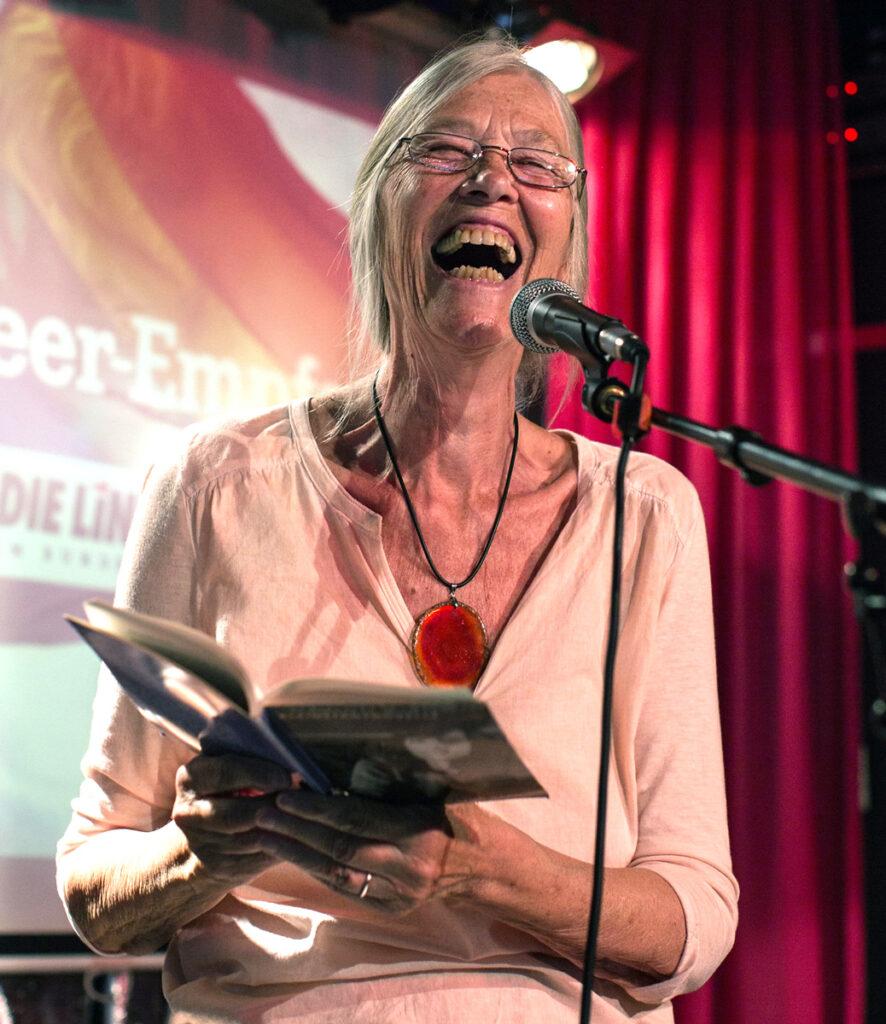 261101 - Was es heißt, Kommunistin zu sein - DDR, Ellen Schernikau, Frauenpower, Kommunistin - Kultur