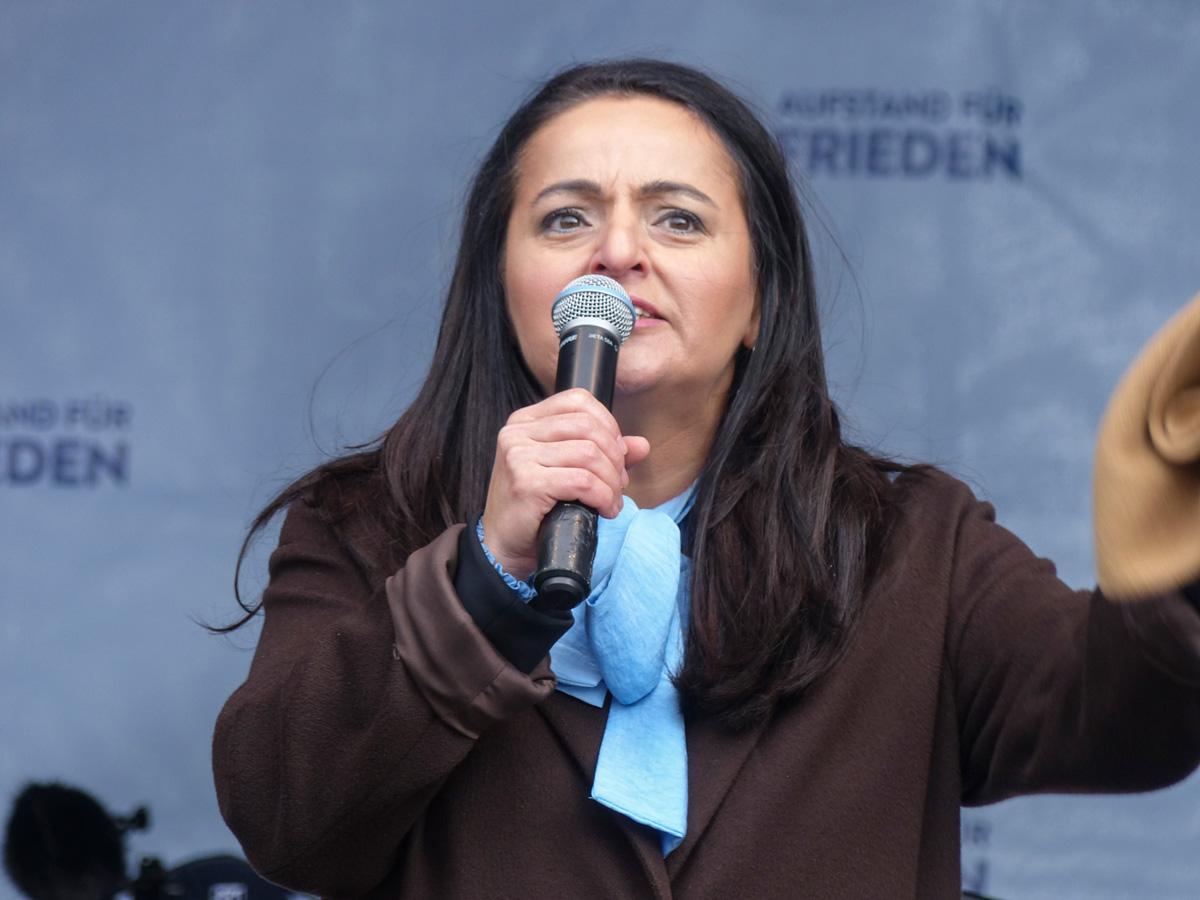 Blog Sevim - Drei-Fronten-Krieg - BSW, Drei-Fronten-Krieg, Friedenskundgebung, Krieg gegen Iran, NATO-Gipfel, Rede, Rostock, Sevim Dagdelen, Thesen - Blog
