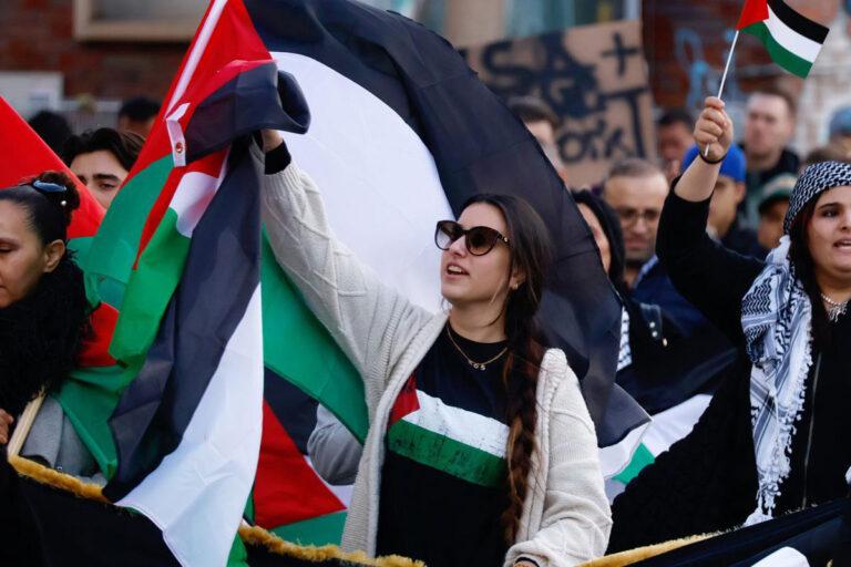 Tribunal Beitragsbild - Palästina-Solidarität klagt an - Sharareh Shahedali - Sharareh Shahedali