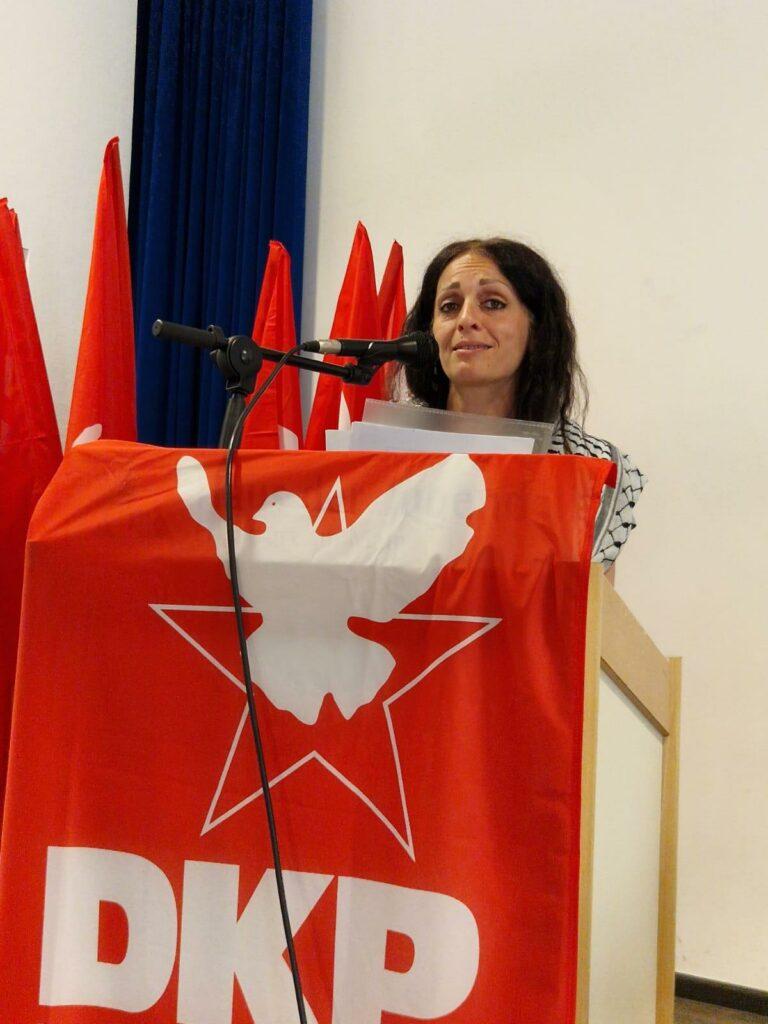 Shabnam engagiert sich in der Initiative Marxloher Nachbarn gegen Zwangsräumung und Verdrängung. Foto: Martina Lennartz.