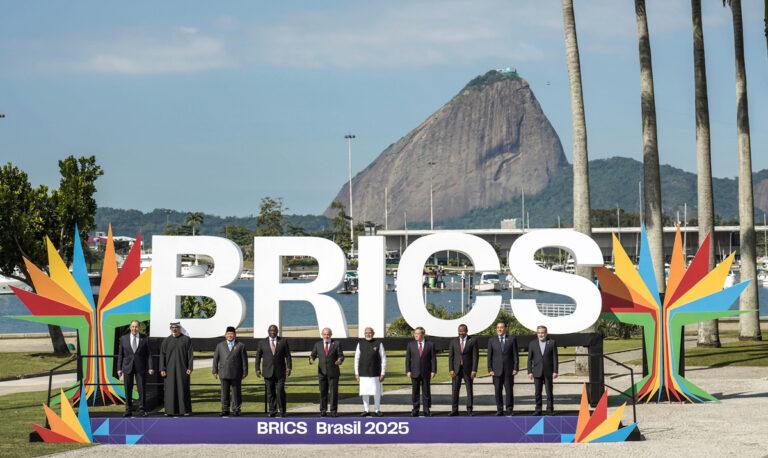 280702 BRICS 1 - Hoffnungsträger - 17. BRICS-Gipfel - 17. BRICS-Gipfel