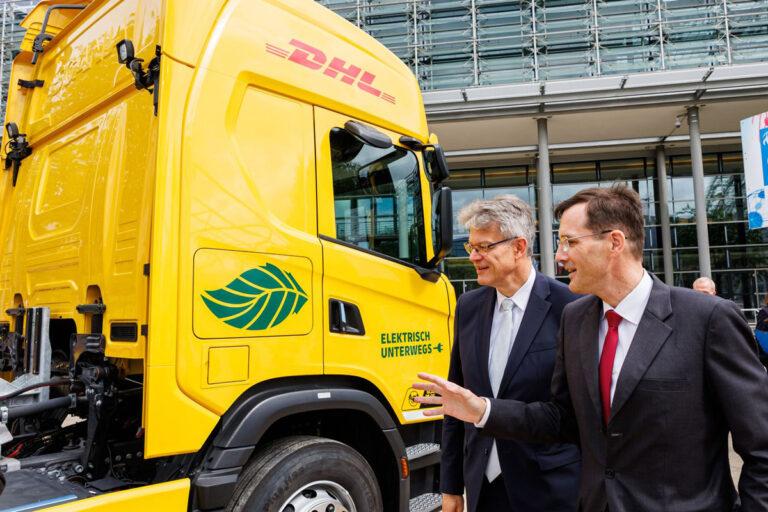 290201 DHL - Druckmittel Verkauf - DHL - DHL
