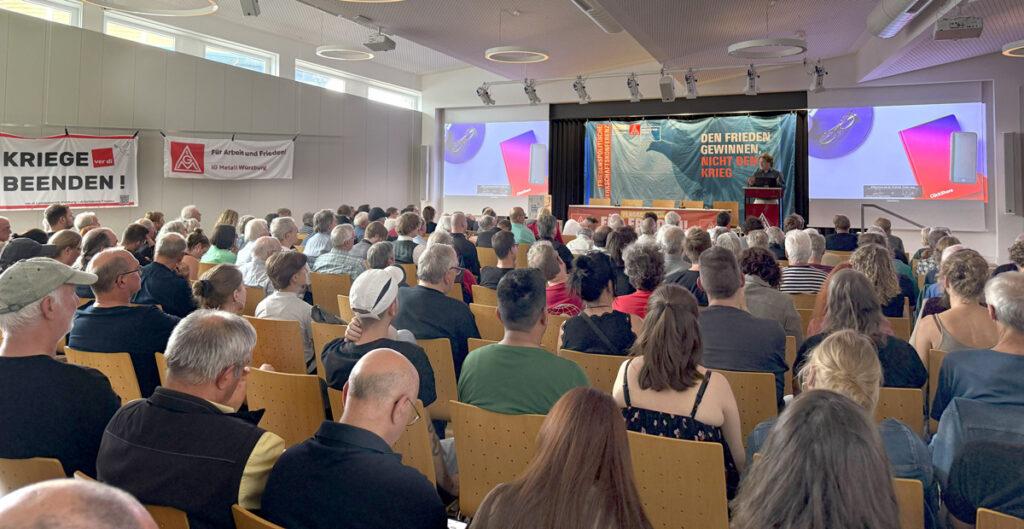 Wer Frieden will … - 3. Gewerkschaftskonferenz für den Frieden, Antimilitarismus, DKP-Friedenskommission, Friedensbewegung, Palästina-Solidarität, Sozialabbau, Vernetzung für kämpferische Gewerkschaften - Wirtschaft & Soziales 290304 Salzgitter - Wer Frieden will … - 3. Gewerkschaftskonferenz für den Frieden, Antimilitarismus, DKP-Friedenskommission, Friedensbewegung, Palästina-Solidarität, Sozialabbau, Vernetzung für kämpferische Gewerkschaften - Wirtschaft & Soziales