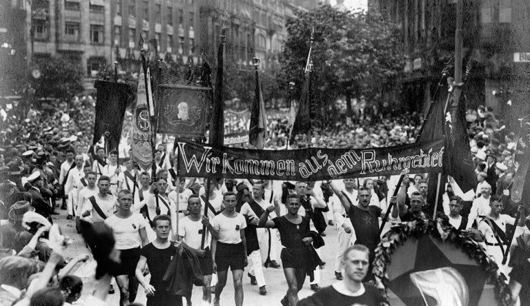 301303 Arbeiterolympiade - Wettkampf ohne Verlierer - 100 Jahre - 100 Jahre