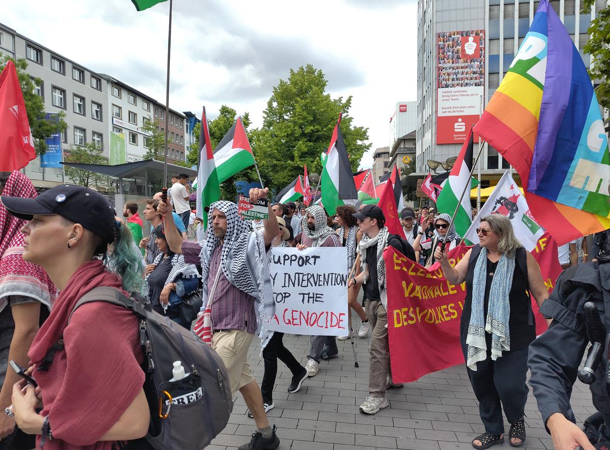 IMG 20250628 154245 - Schuldig! - 3ezwa, Abu El Qomsan, Ahmad Othman, Amir Ali, Duisburg, European Legal Support Center, Hebh Jamal, Inga Matthes, Inge Ketzer, Jules El-Khatib, Komitee gegen das Verbot von Palästina Solidarität Duisburg, Lennart Michaelis, Leon Wystrychowski, Mahmud Abu Odeh, Mazda Qandil, Melanie Schweizer, Mirze Edis, Palästina-Solidarität, Palestine Action, Roland Meister, Ronnie Barkan, Rote Hilfe, Thawra Hamburg, Zaid Abdulnasser - Politik, Blog