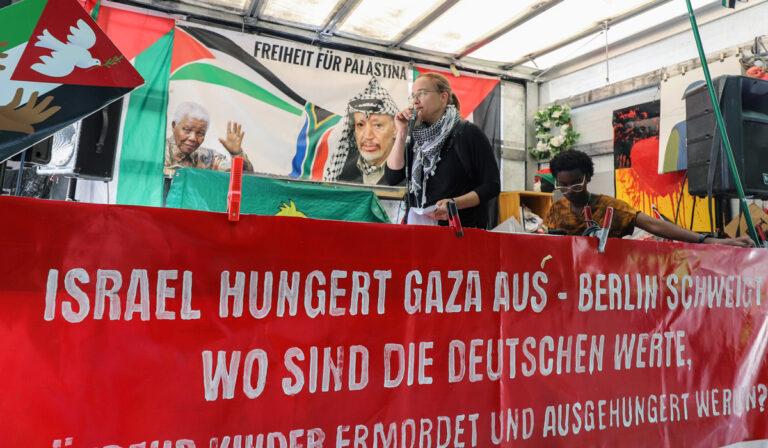 2025 Soli Demo Palaestina Essen 32 1 - Wer schweigt, stimmt zu - Essen, Genozid, Israel, Palästina Solidarität Essen - Blog, Aktion