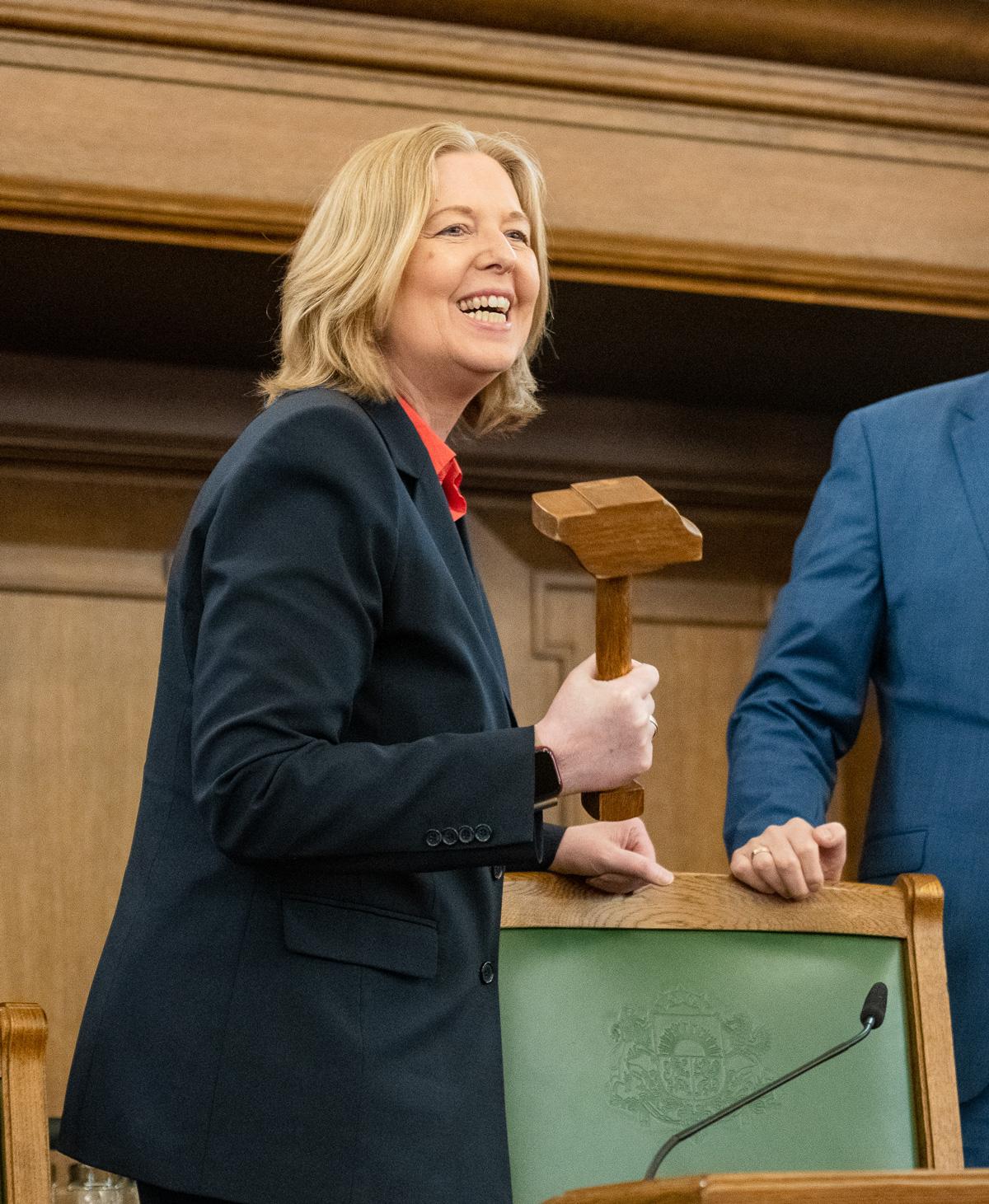 Psst, psst! - Bärbel Bas, sozialer Kahlschlag, SPD - Positionen 370901 Bildmeldung SPD - Psst, psst! - Bärbel Bas, sozialer Kahlschlag, SPD - Positionen
