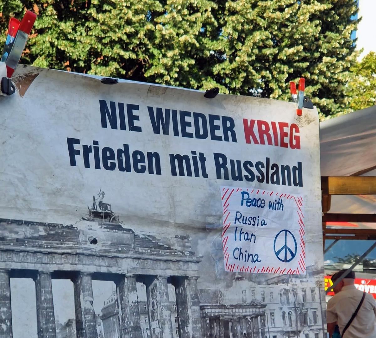 541245148 18079292387503332 5229071550533730837 n - Kampf gegen „Kriegstüchtigkeit“ im Mittelpunkt - Antikriegstag 2025, Berlin, Hamburg, Köln, München - Blog, Aktion
