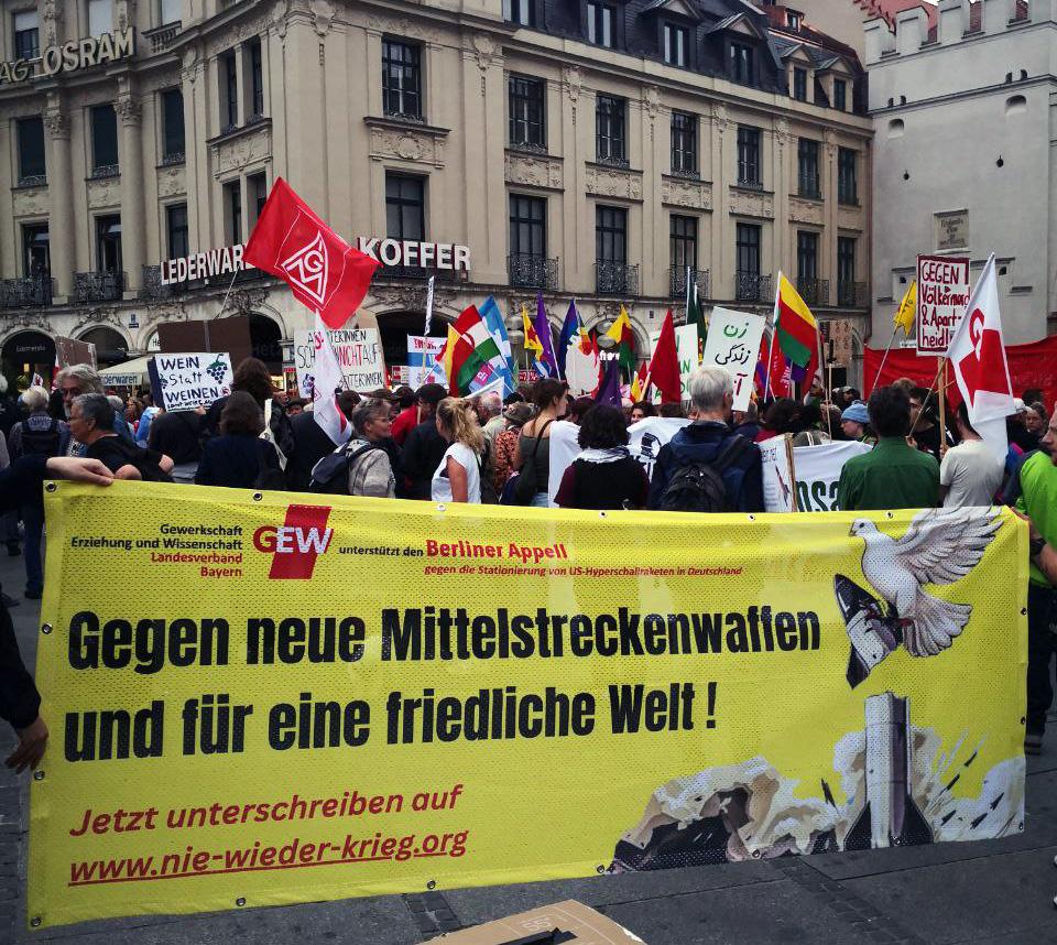 photo 2025 09 02 17 25 34 2 - Kampf gegen „Kriegstüchtigkeit“ im Mittelpunkt - Antikriegstag 2025, Berlin, Hamburg, Köln, München - Blog, Aktion