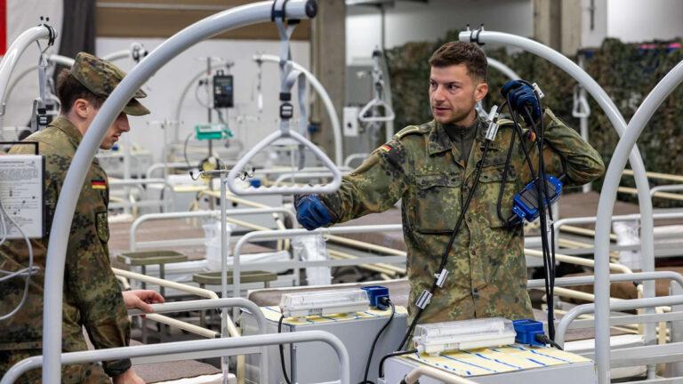 430801 Kriegsmedizin - Jeder Sani ein halber Soldat - Gesundheitssicherstellungsgesetz - Gesundheitssicherstellungsgesetz
