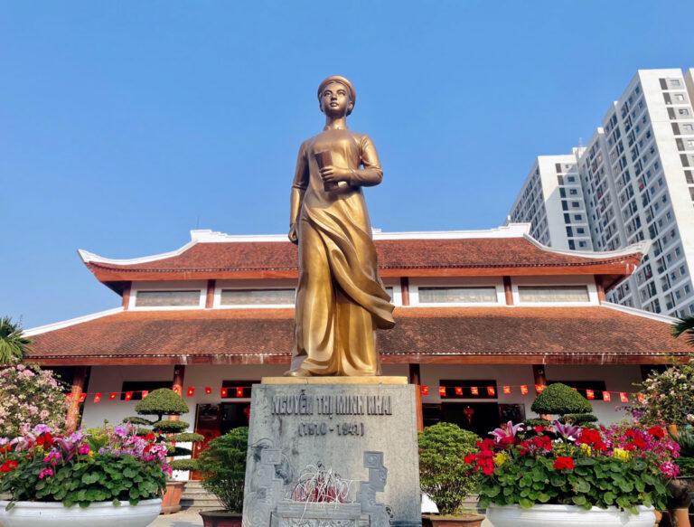 441001 ce9ea535ae02035c5a13 6961 - Gefoltert, aber nicht gebrochen - Le Hong Phong - Le Hong Phong