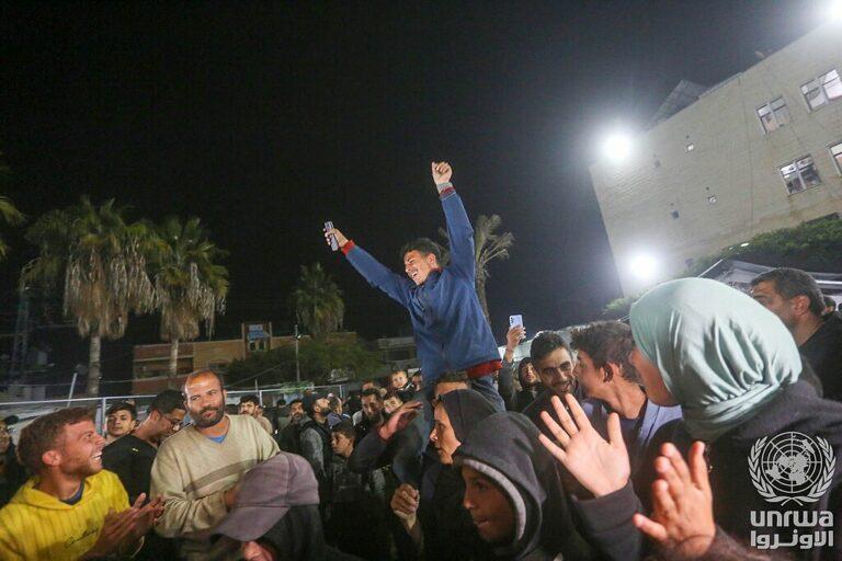 Joyful reactions of Palestinians in Deir el Balah after news on ceasefire Gaza Strip - Erleichterung und Skepsis - Har Melech - Har Melech