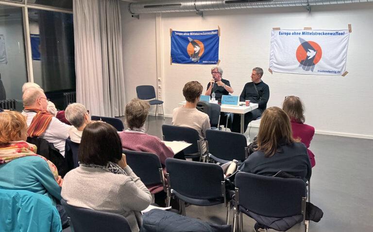 251108 Friedensratschlag TomBrenner 25 - Deutsche Hochrüstung und US-Raketenstationierung - Bundeswehr - Bundeswehr