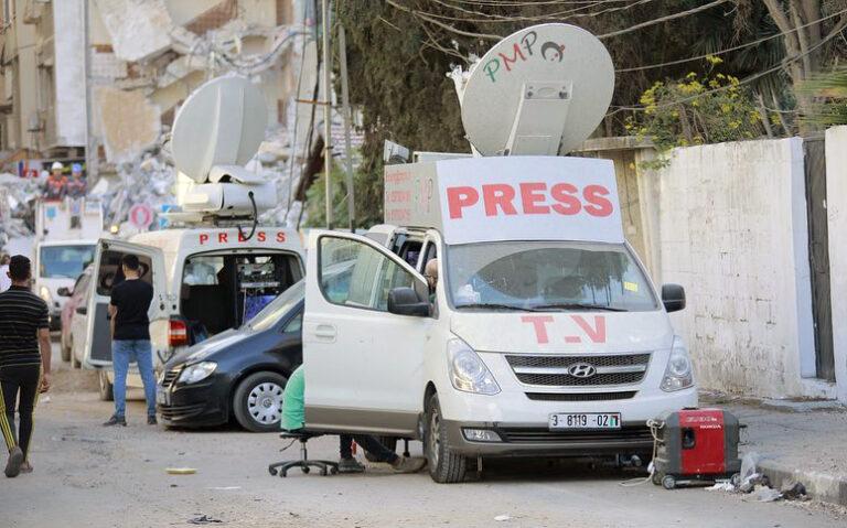 451301 Medien - Fast Rückgrat bewiesen - Palestine Media Production - Palestine Media Production