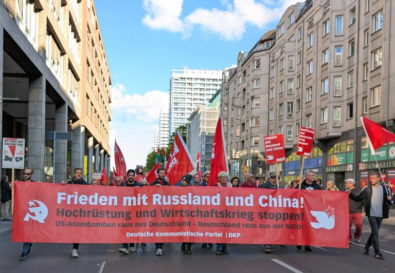 451501 PXL 20251003 1344147282 - Betriebliche Friedensarbeit im Mittelpunkt - Aktion - Aktion