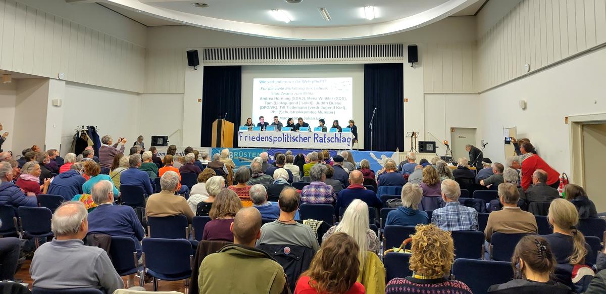 461201X - Mit Mut und Verstand - 32. Bundesweiter Friedensratschlag, Andrea Hornung, Barbara Heller, Christoph von Lieven, Friedensbündnis, Gewerkschaften gegen Aufrüstung, Ingar Solty, Lühr Henken, Mark Ellmann, Michael Müller, Michael von der Schulenburg, Philipp Hoffmann, Reiner Braun, Ulrike Eifler - Hintergrund