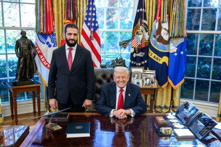 4707 Syrian President Ahmed al Sharaa with U.S - Vom Terroristen zum bewunderten Staatsmann - Ahmed al-Sharaa - Ahmed al-Sharaa