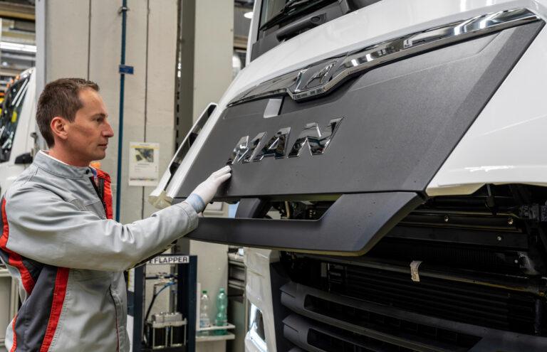 480201 MAN - Lohnspirale abwärts - Arbeitsplatzabbau - Arbeitsplatzabbau