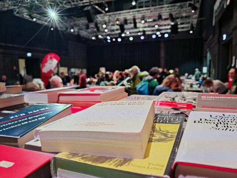 5208493594640059306 - Am Puls der Zeit - Linke Literaturmesse - Linke Literaturmesse