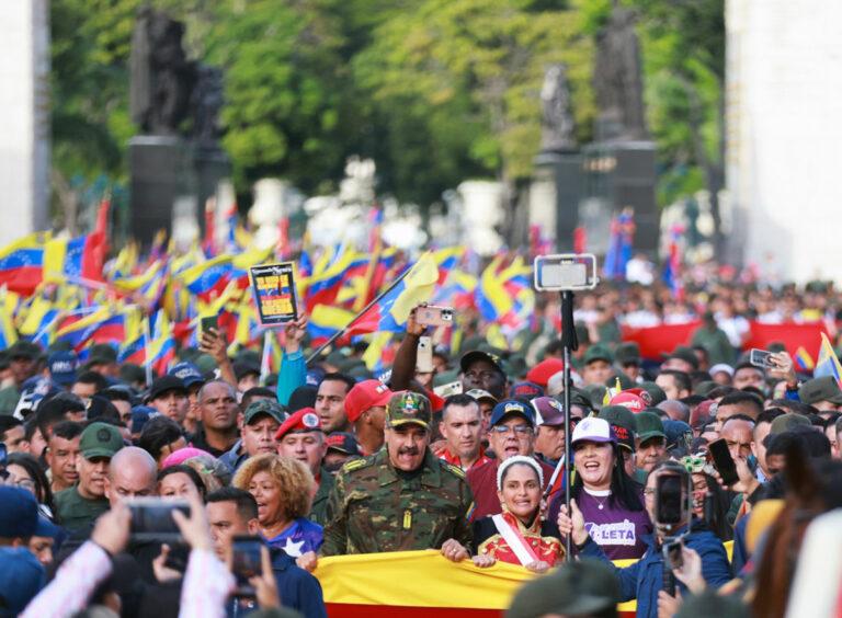 490701 Venezuela - Die Lunte brennt - Internationales - Internationales