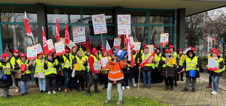 500303 Tarifkampf26 - Tarifkämpfe 2026 - Wirtschaft & Soziales - Wirtschaft & Soziales