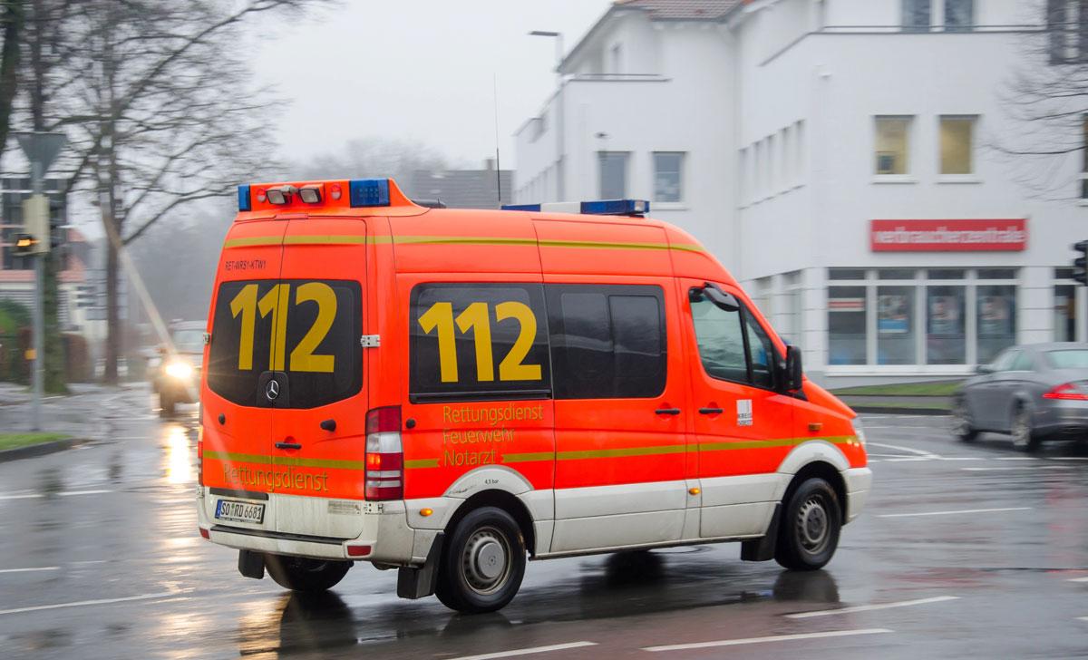 5109 Depositphotos 227776158 XL - Notfalltransport - Essen, Notfalltransport, Rettungswagen, Zuzahlung - Positionen