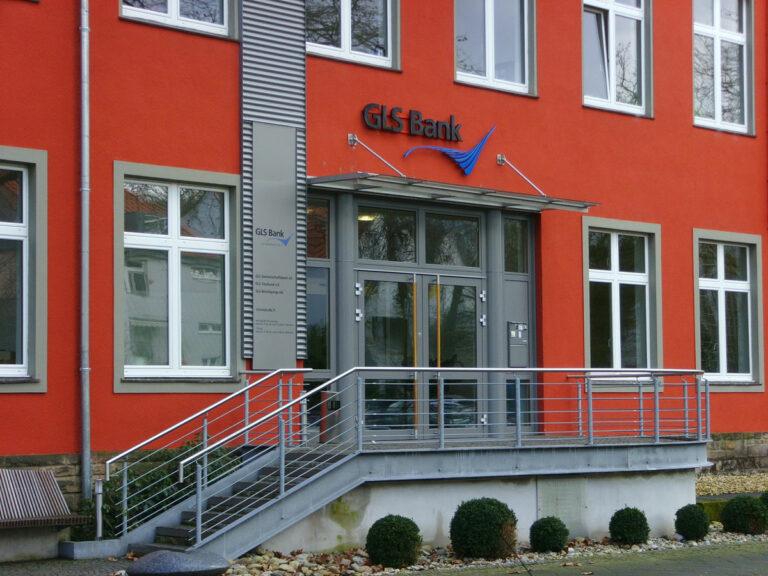 Entrance GLS bank Bochum Germany - Konto-Entzug trifft Rote Hilfe - Sparkasse Göttingen - Sparkasse Göttingen