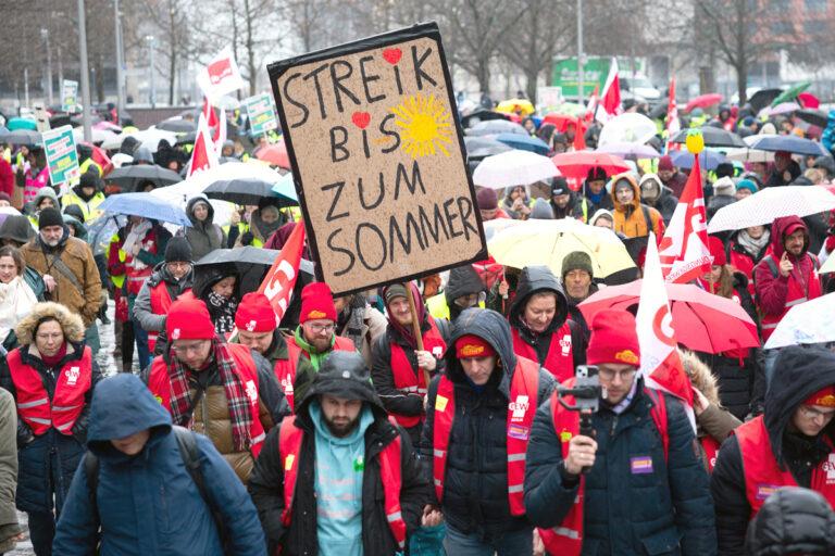 040103 - Nicht mit uns! - Tarifgemeinschaft der Länder - Tarifgemeinschaft der Länder
